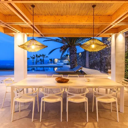 Villa Lilium Ii - Sanctuary Overlooking Psarou Bay *